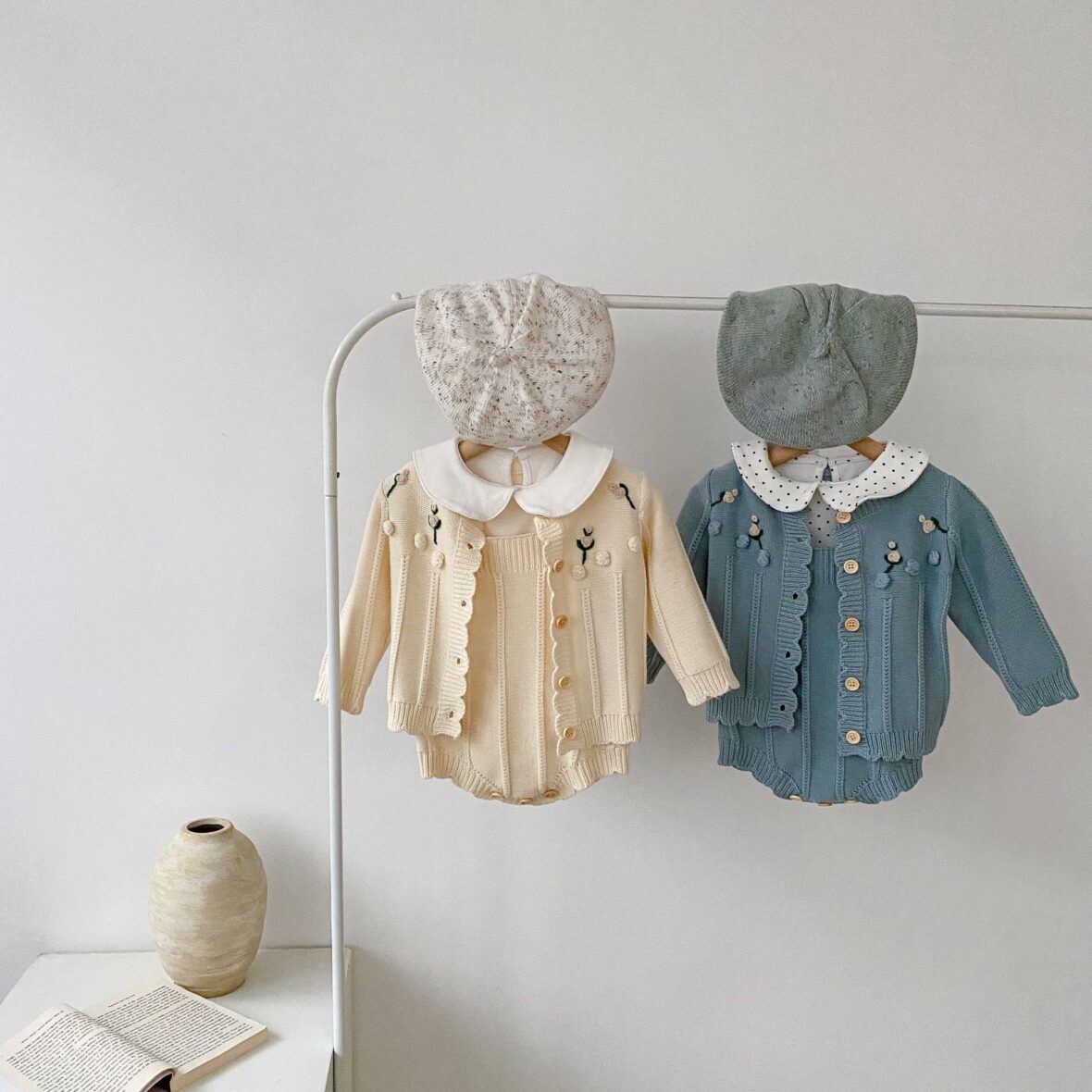 autumn-winter-baby-sweater-flower-long-sleeved-suspender-sweater-knitted-Jumpsuit-two-piece-set-baby-girl-3